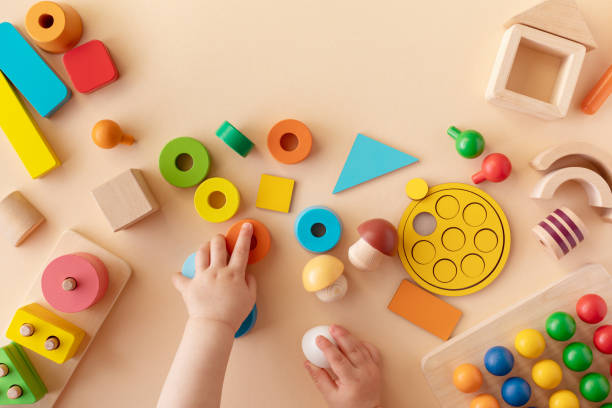 When Do Babies Start Playing with Toys? A Comprehensive Guide to Early Play Development